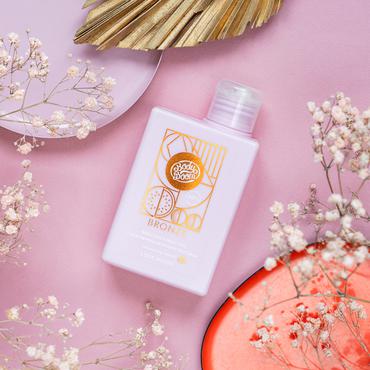 Body Boom -  Body Boom Brązujące mleczko + serum hialuronowe do ciała 2w1