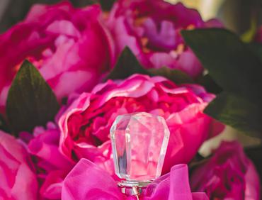 Perfumy na wiosnę – jakie zapachy sprawdzają się najlepiej?